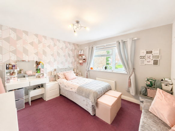 3 bed Semi-Detached for sale Image 11
