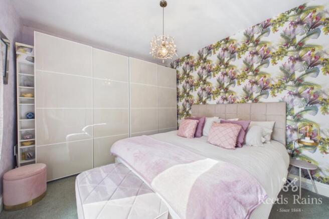 3 bed Terraced for sale Image 8