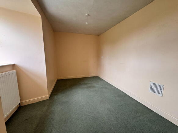4 bed Detached for sale Image 7