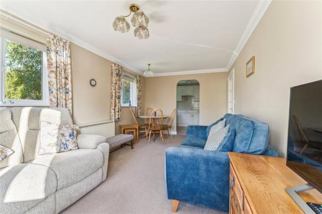 Silk Lane, Twyford, Reading, Berkshire, RG10 photo 4
