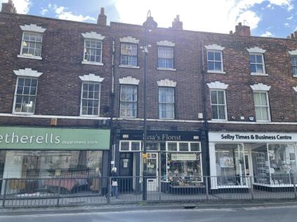 Flat A, 10 The Crescent, Selby, North Yorkshire YO8 4PD