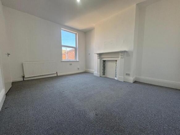 4 bed Block of Apartments for sale Image 8