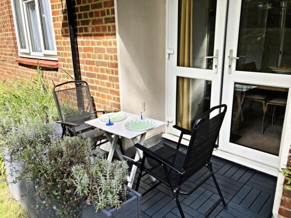 Flat 1 Kinnaird House - Patio Jessica2