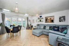 43b, Park Road South, Newton-le-willows WA12 8EZ