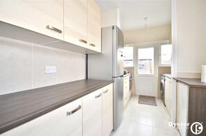 24, Milton Grove, London N11 1AX