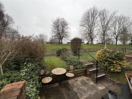 84, Crane Close, Woodloes Park, Warwick CV34 5HB