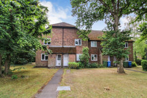 9, Vesey Close, Farnborough GU14 8UT