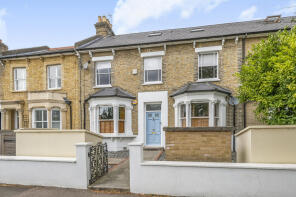 Flat 3, 30, Friern Road, London SE22 0AX