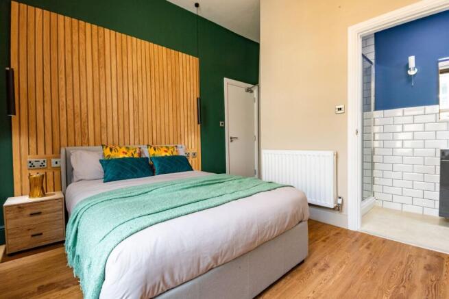 6 bed House of Multiple Occupation for sale Image 12