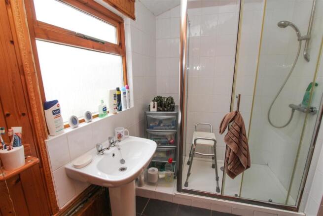 Shower Room.jpg