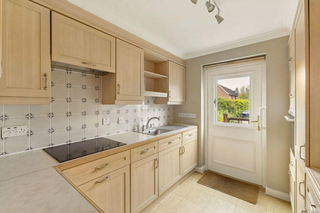 Churchfield Court, Girton, Cambridge photo 3