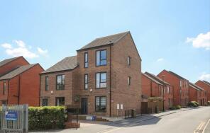 2, Hickleton Lane, Sheffield S2 1BZ