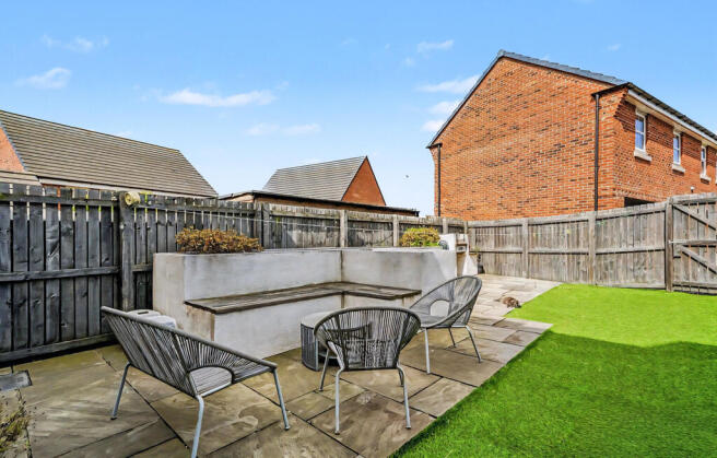 4 bed Semi-Detached for sale Image 5
