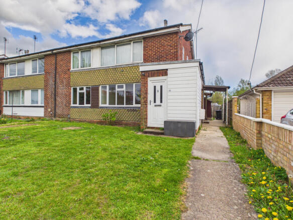 2 bed maisonette for sale Colemans Moor Road, Woo