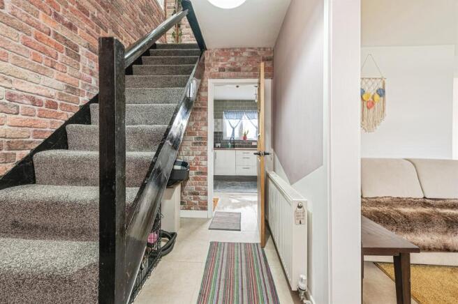 2 bed Semi-Detached for sale Image 8