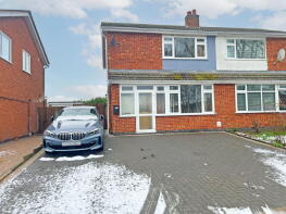 134, Coombe Rise, Oadby LE2 5TX