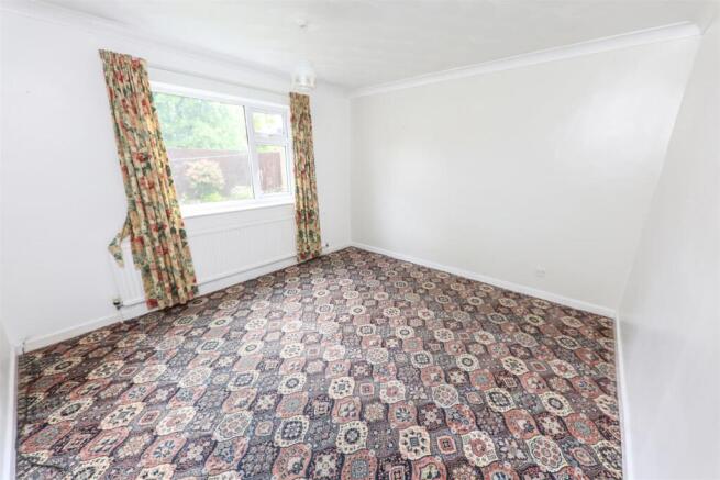 3 bed Detached Bungalow for sale Image 12