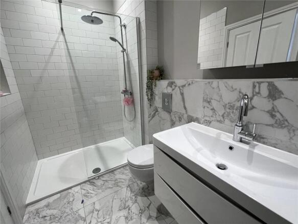 Bedroom Two En Suite