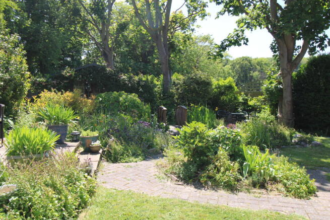 Secluded Gardens