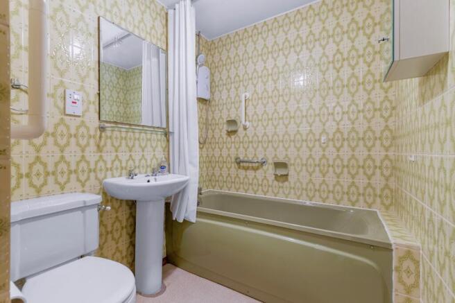 2 bed Flat for sale Image 9