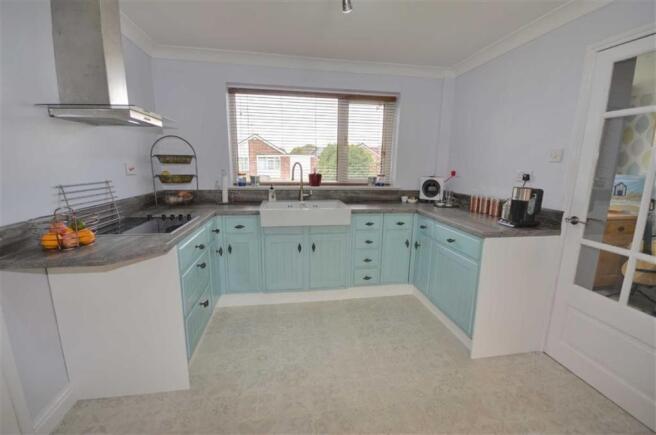 BREAKFAST KITCHEN