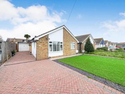 Grayswood Avenue, Bracklesham Bay, West Sussex, PO20