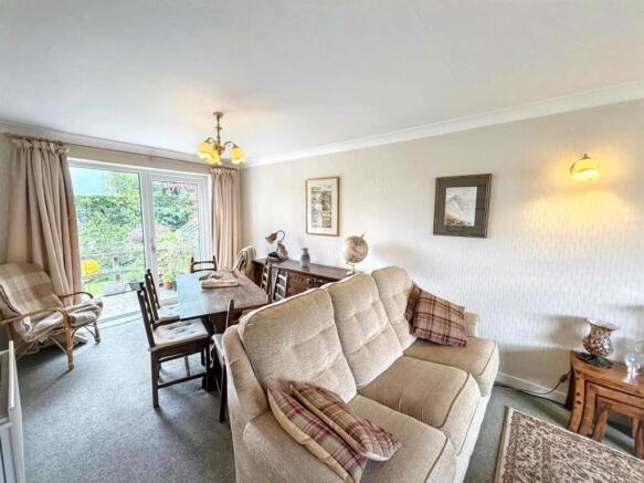 3 bed Detached for sale Image 4