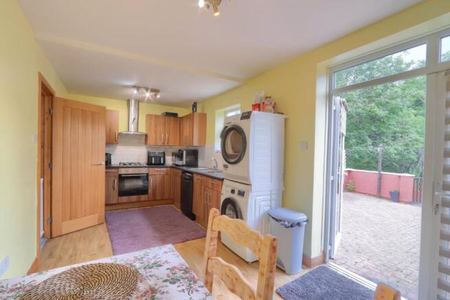 2 bed Semi-Detached for sale Image 5