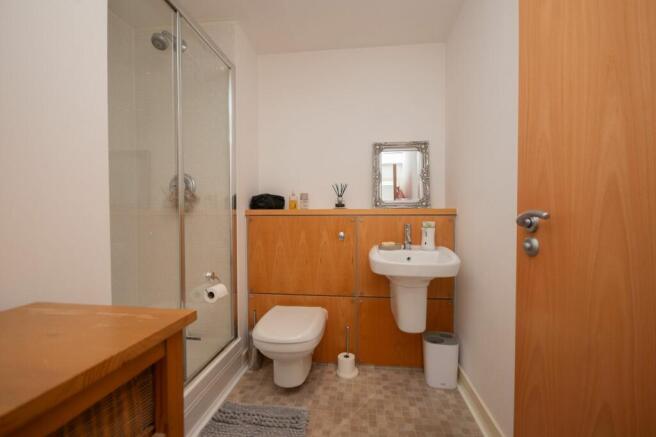 Master Ensuite