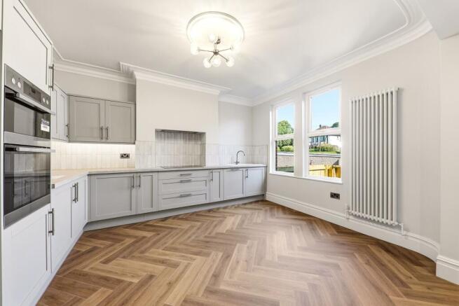 4 bed Terraced for sale Image 11