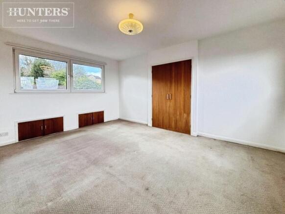 4 bed Detached Bungalow for sale Image 11