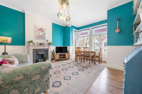 Knollys Road, Streatham, SW16