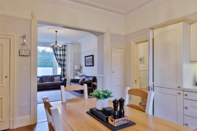 Kitchen/Breakfast/Living Room