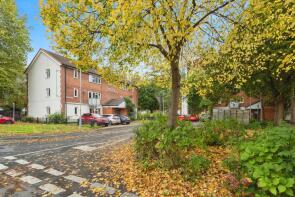 7, Conmere Square, Manchester M15 6DE