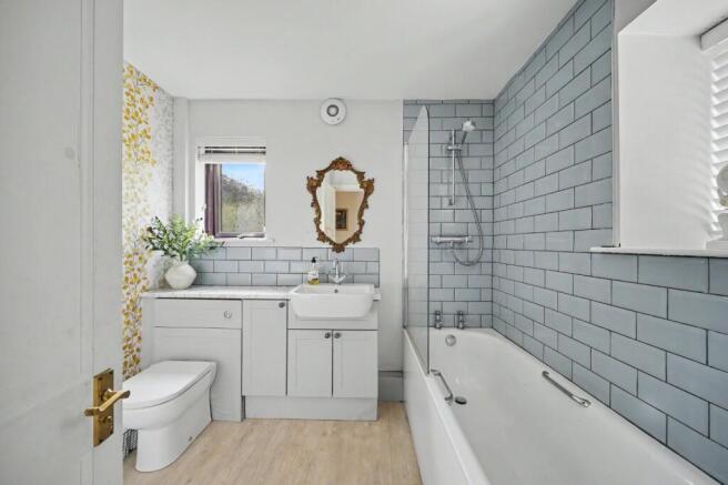 3 bed Bungalow for sale Image 12