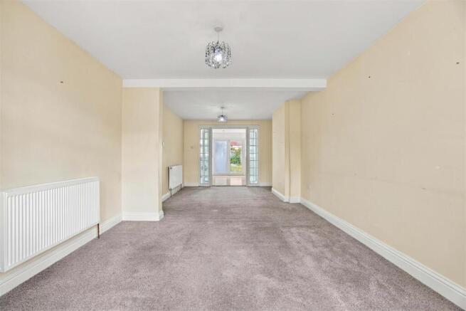 Living/Dining Area