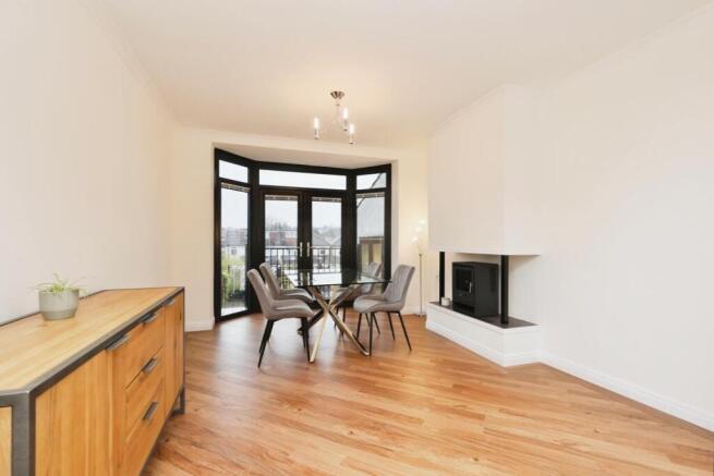 4 bed Semi-Detached for sale Image 8