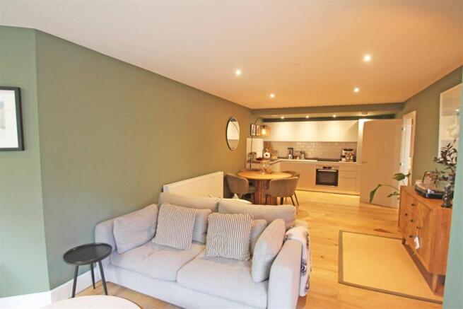 Kingsway, Hove photo 4