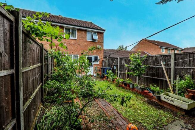 RearGarden1b_IMG_1354.JPG