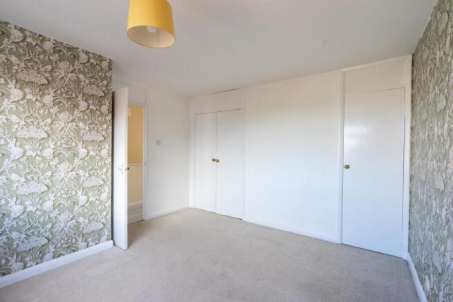 3 bed Terraced for sale Image 12