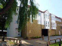 16, City Wall Avenue, Canterbury CT1 2FZ