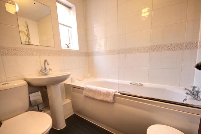 2 bed Cottage for sale Image 7