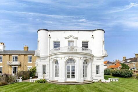 Centre Cliff, Southwold, Suffolk IP18