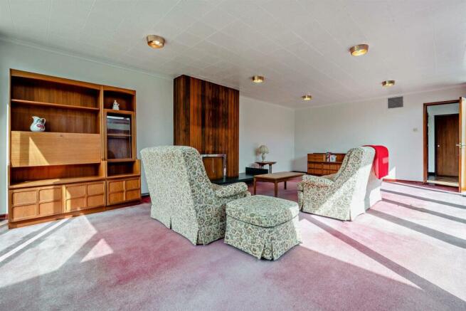 8596096-interior15-800.jpg