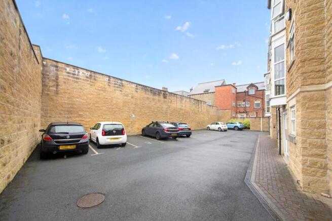 2 bed Apartment for sale Image 5