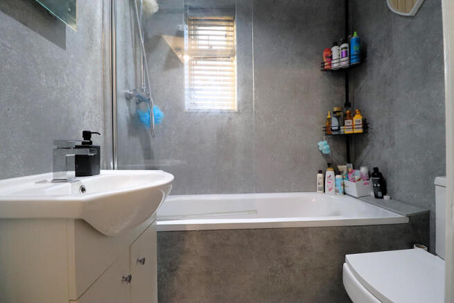 2 bed Terraced for sale Image 10