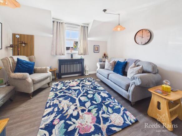 3 bed Apartment for sale Image 6