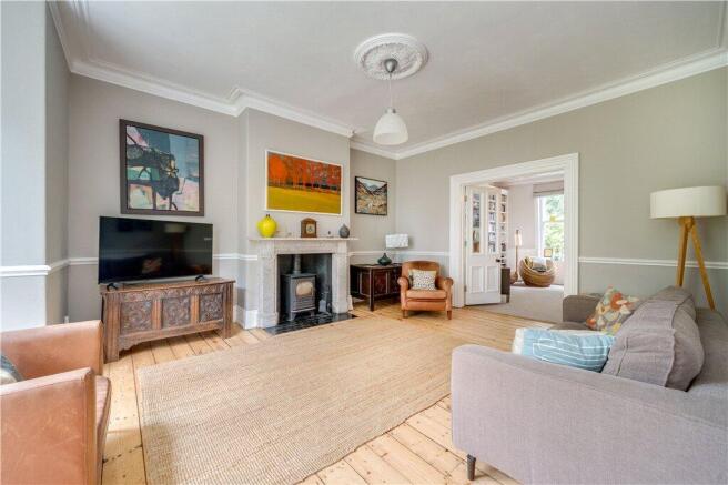 4 bed House for sale Image 10