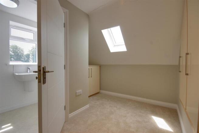 Bedroom 1 - Dressing Area