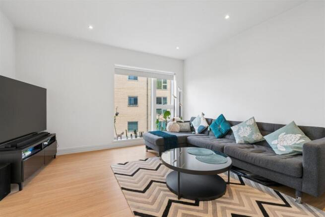 30 Maraschino Apartments reception 1.jpg